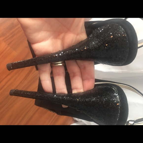 New, never worn beautiful heels! - Picture 6 of 6